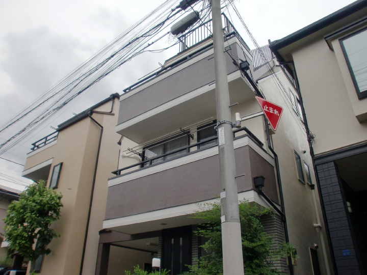 屋上とベランダに防水処理を施したので、雨漏りの心配もありません。